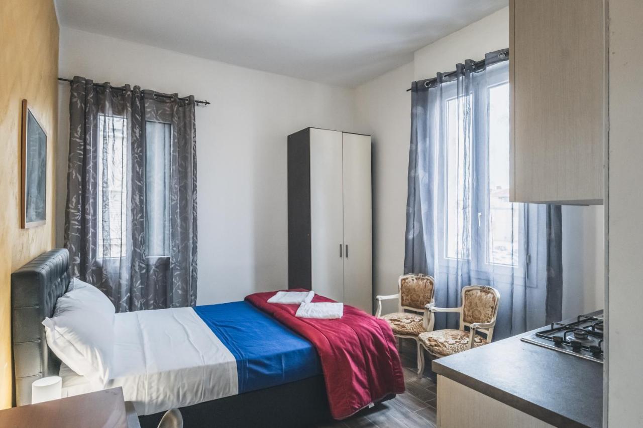 Bulldog Station Apartments With Private Wc, Ac, Tv 메스트레 외부 사진