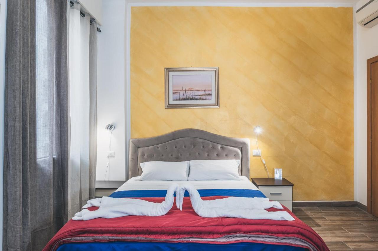 Bulldog Station Apartments With Private Wc, Ac, Tv 메스트레 외부 사진