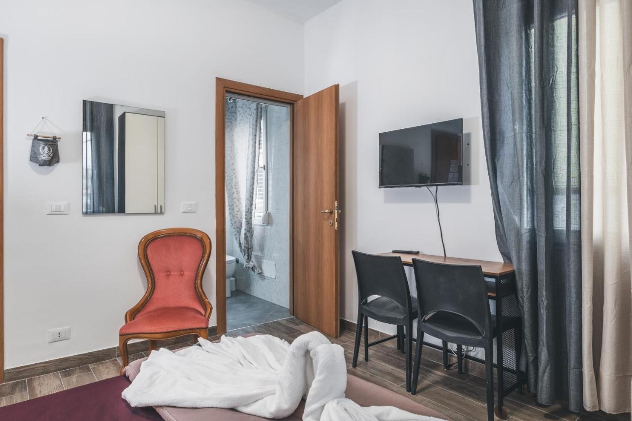 Bulldog Station Apartments With Private Wc, Ac, Tv 메스트레 외부 사진