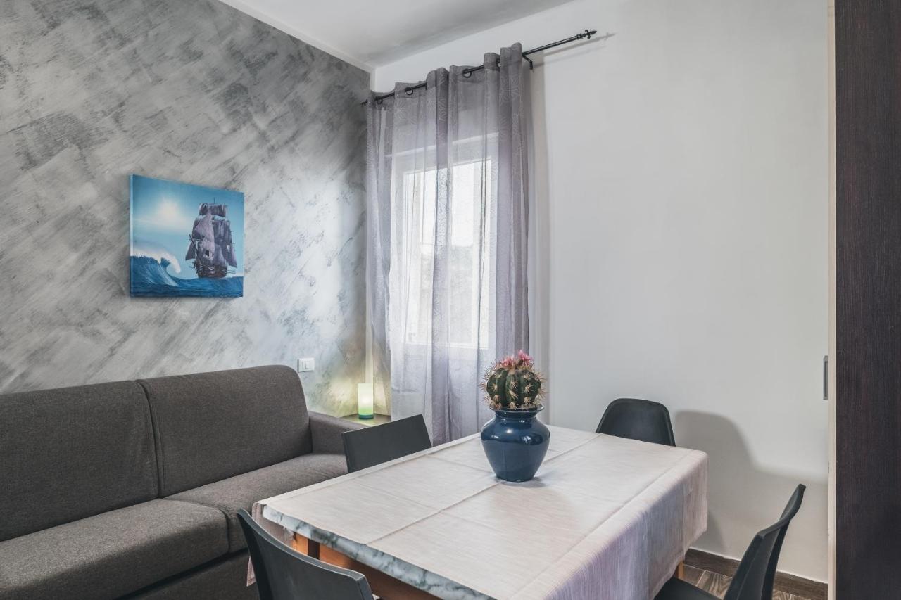 Bulldog Station Apartments With Private Wc, Ac, Tv 메스트레 외부 사진